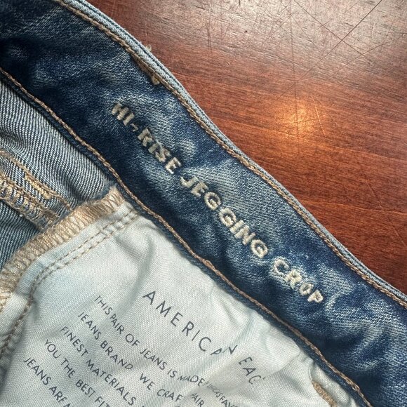 AMERICAN EAGLE Two Tone Super Stretch Hi-Rise Jegging Crop Raw Hem Jeans Size 4 - Picture 10 of 15